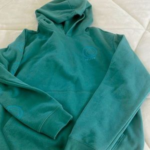 New with tags Boys X-large Volcolm sweatshirt!